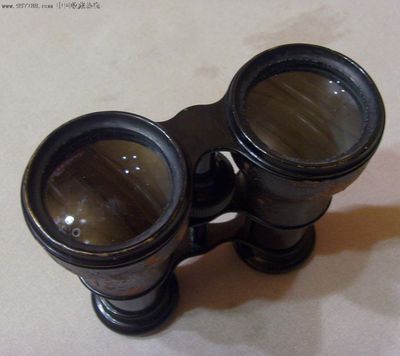 探寻历史光痕 欧洲古董望远镜的收藏价值与市场分析